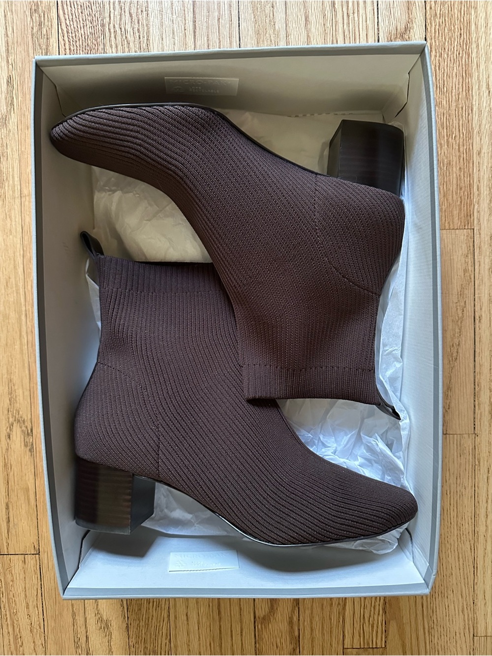 Everlane Glove Boot Dark Brown 9.5 Like New